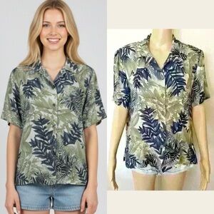Vintage oversized Pattern Hawaiian floral short sleeves button down blouse/shirt